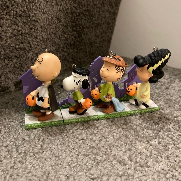 Hallmark Holiday Hallmark Peanuts Halloween Set Of 4 Ornaments